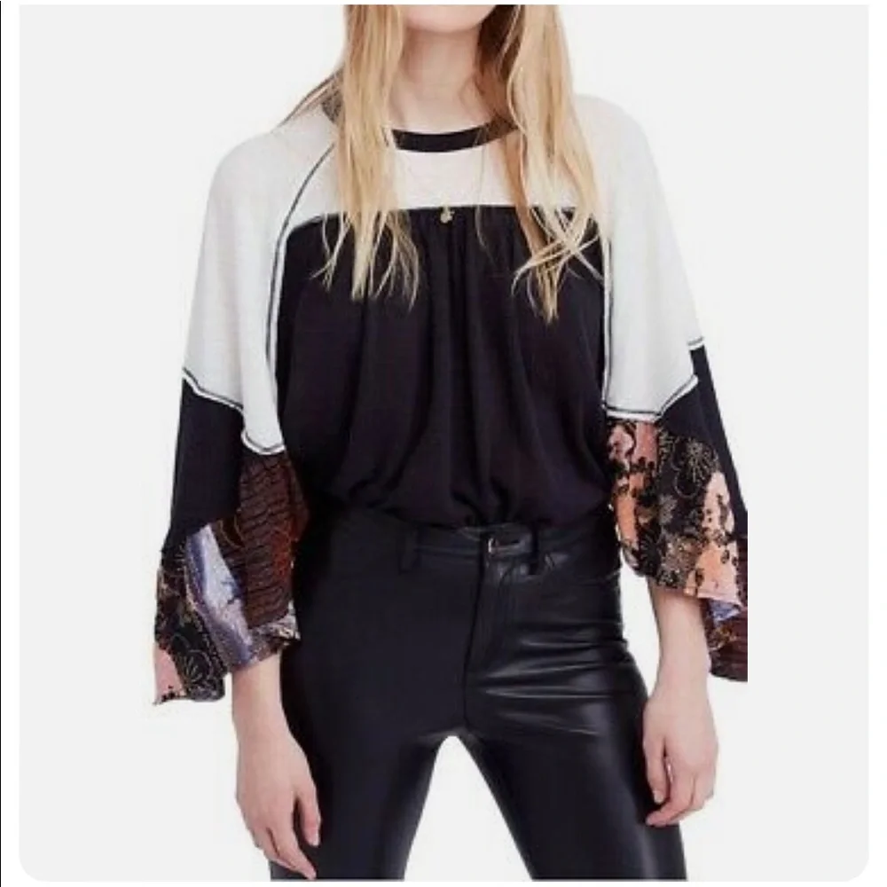 Free People NWT Friday Fever Top OB799522 Top Relaxed Black Size S